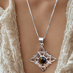 Collar Nudo De Brujas Con Piedra Ojo De Tigre