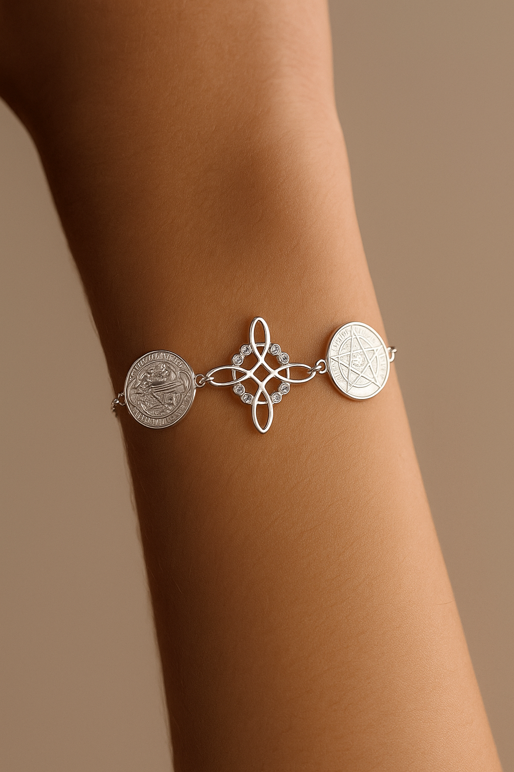 Pulsera triple protección