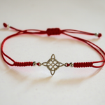 Pulsera de hilo rojo nudo de bruja