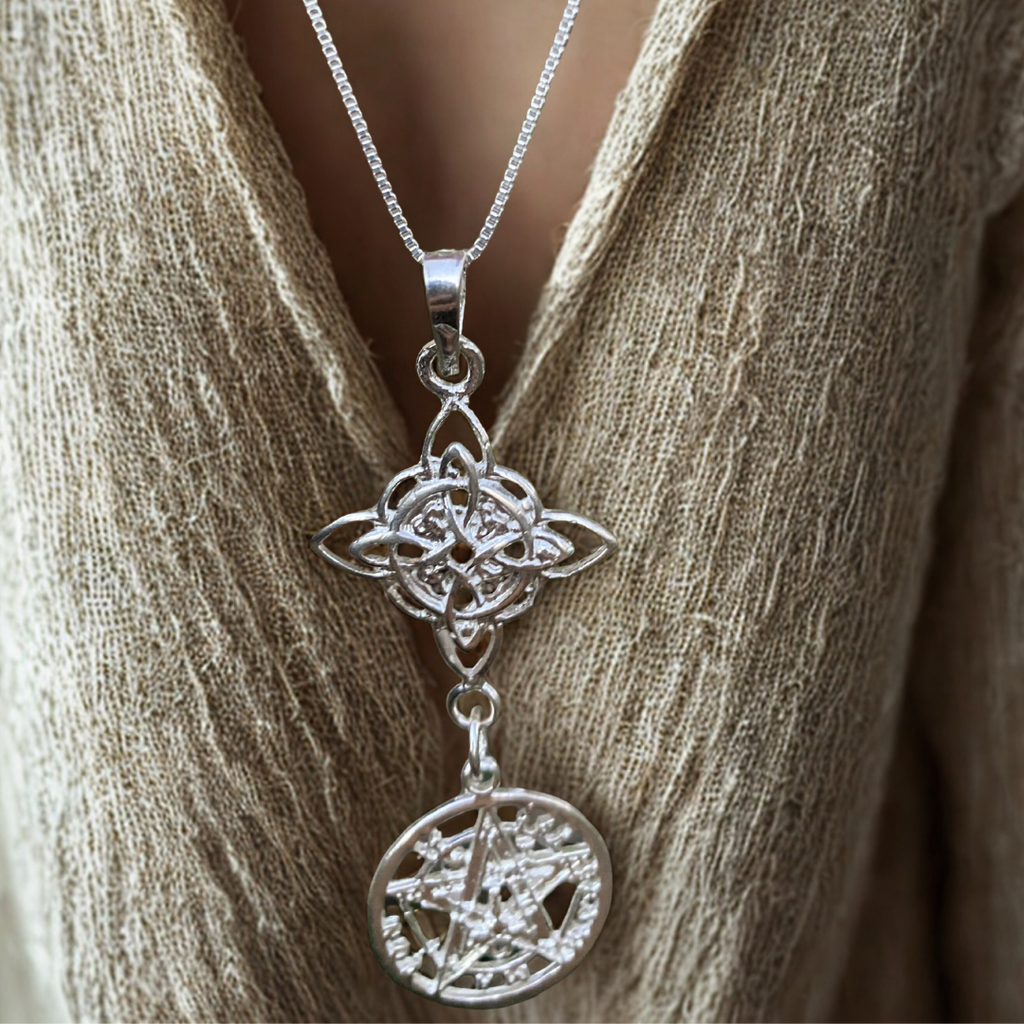 Collar Nudo De Bruja Con Tetragramaton